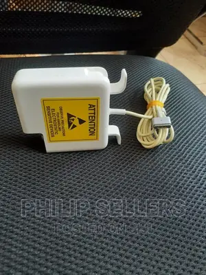 85W Magsafe 2 Power Adapter Features a Magnetic