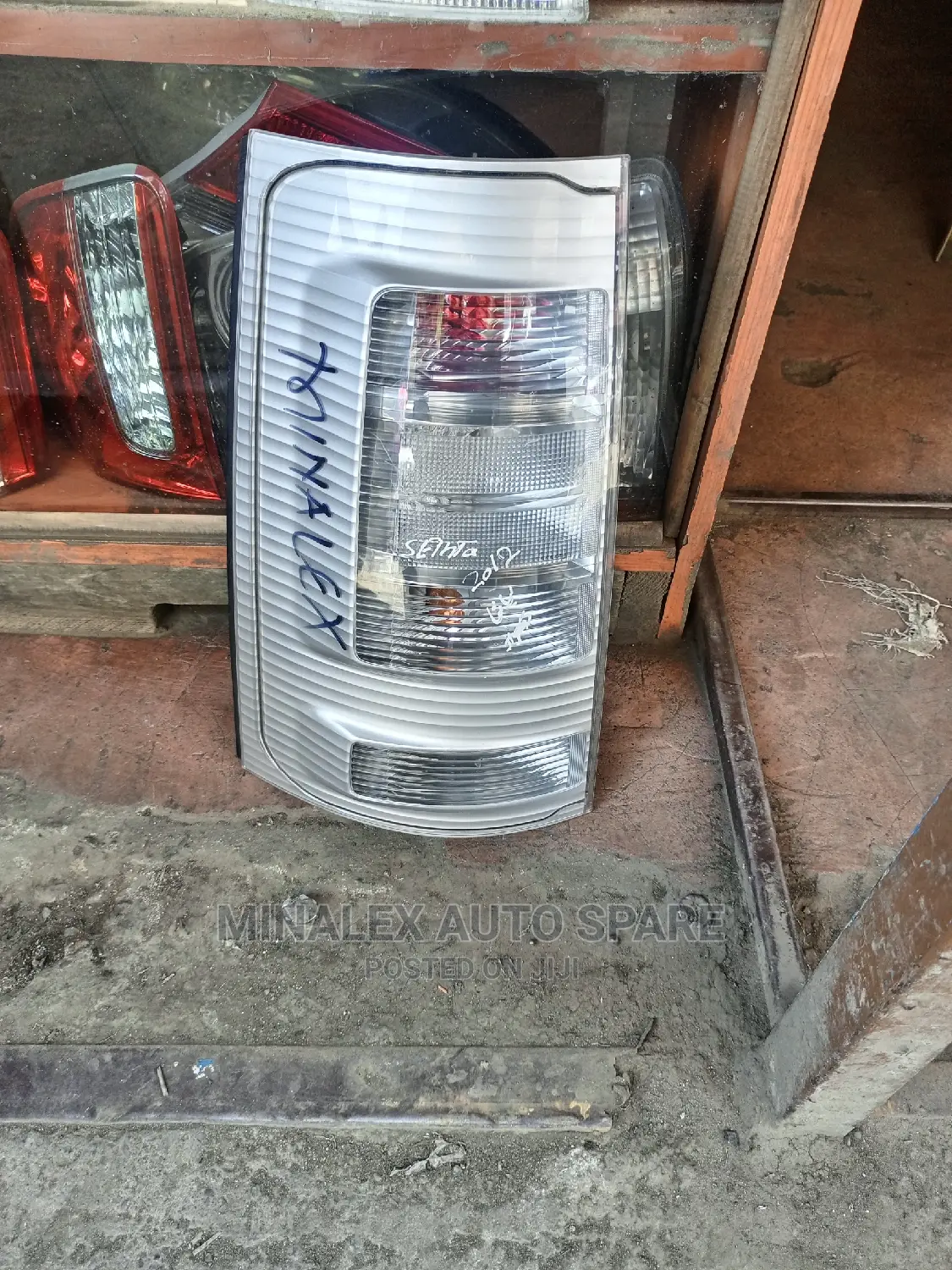 Taillight Sienta 2012