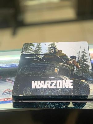 Playstation 4 Slim - thumbnail 2