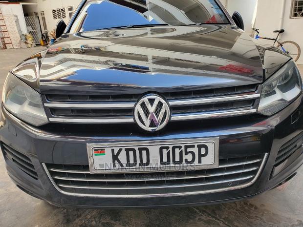 Volkswagen Touareg 2014 Black