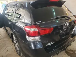 Toyota Corolla Fielder 2018 Black