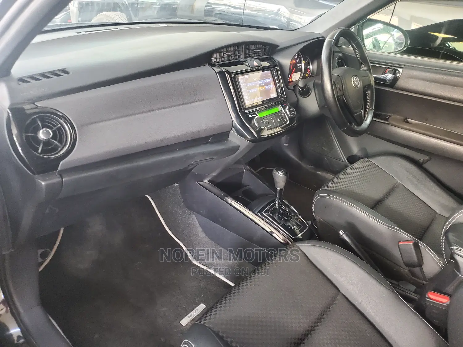 Toyota Corolla Fielder 2018 Black