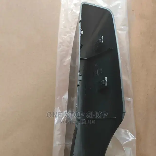 Vanguard Roof Rail End Cover (Replacement)