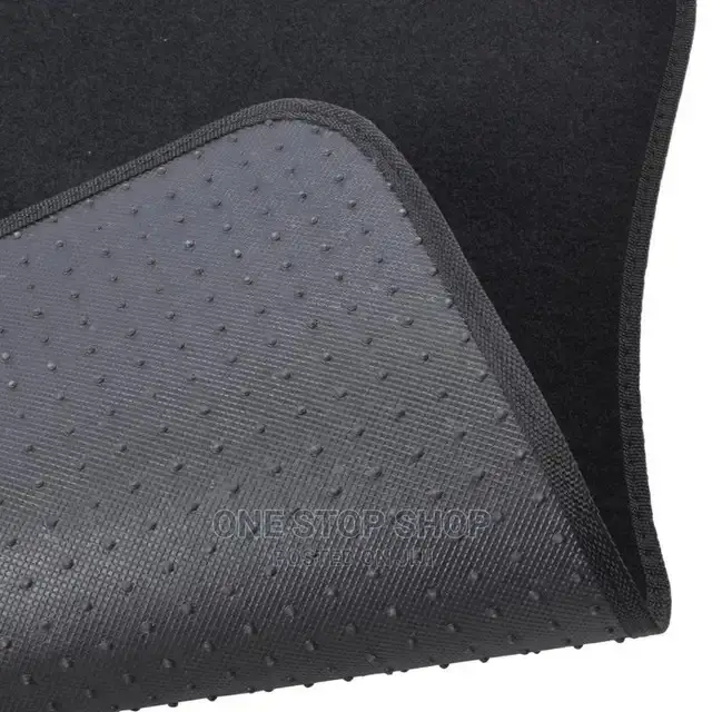 Black Nonslip Woolen 5 Seater Car Mats