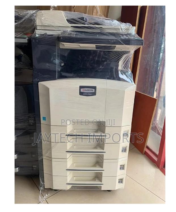 Superior Kyocera Km 2560 - main view