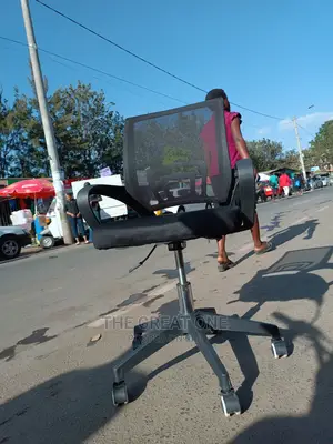 Office Desk/ Office Chair