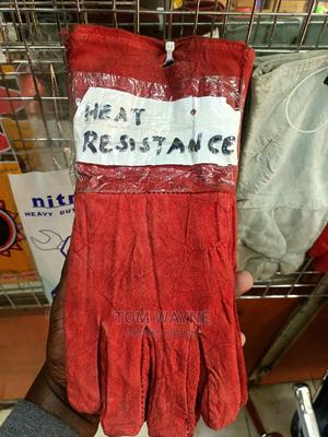 Heat Resistant Gloves - main view