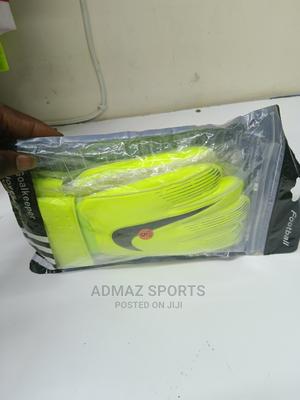 Kids Gloves - thumbnail 2