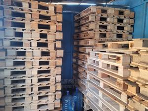 Wood Pallets- 007 - thumbnail 2