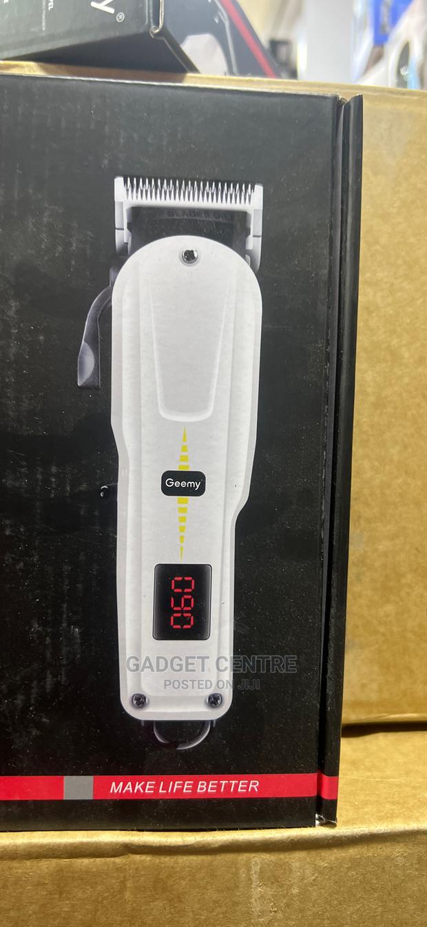 Rechargeable Shaving Machine