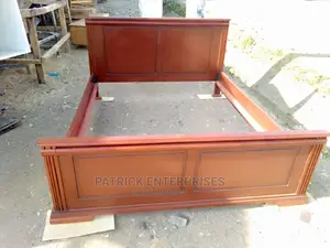 Hardwood 5 by 6 Fitts Bed