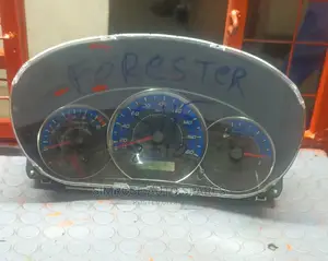 Subaru Forester 2010 Dashboard Clock .