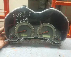 Toyota Auris 2008 Dashboard Clocks.