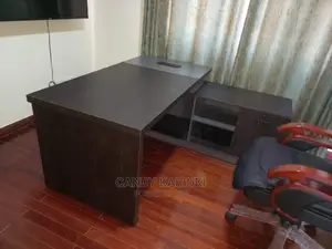 Super Executive Office Desk (1.6m)