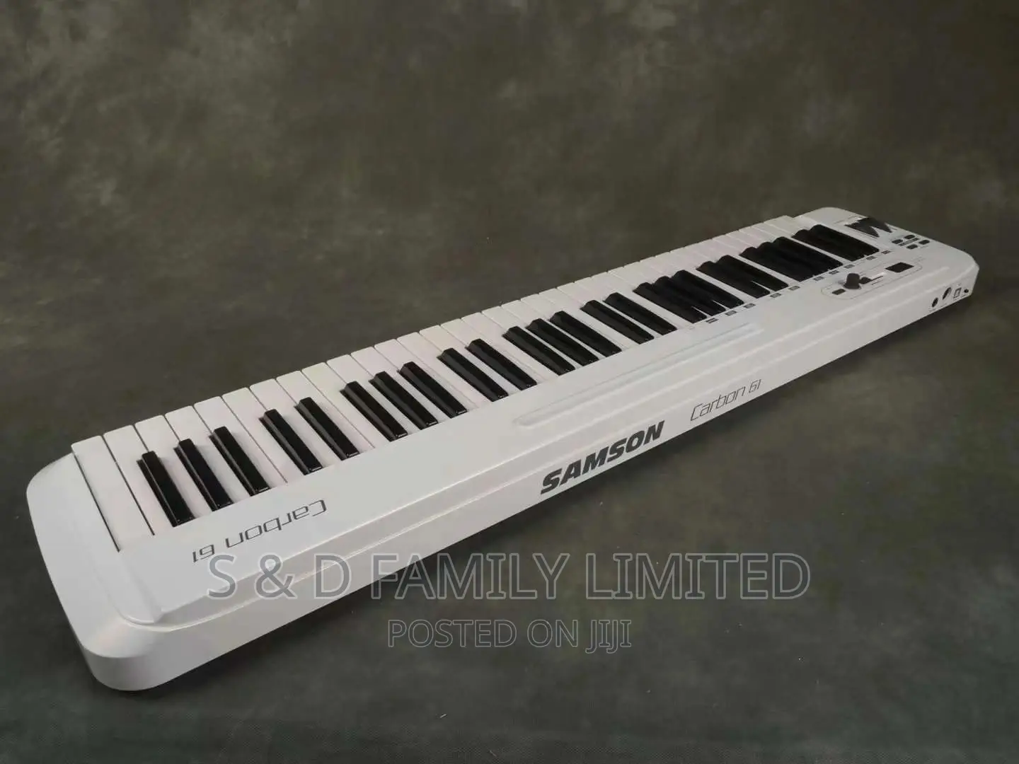 Samson Carbon 61 USB Midi Controller