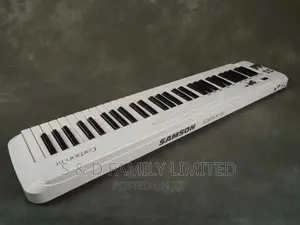 Samson Carbon 61 USB Midi Controller
