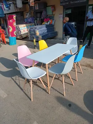 Eames Table With Six (6)Chairs
