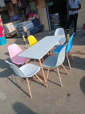 Eames Table With Six (6)Chairs