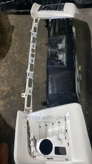 Voxy Front Bumper 2014/2015