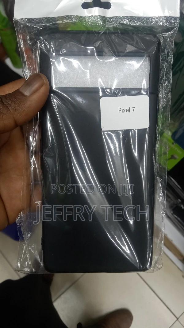 Google Pixel 7 Liquid Silicone Lanyard Case - thumbnail 3