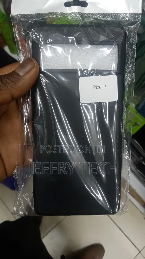 Google Pixel 7 Liquid Silicone Lanyard Case