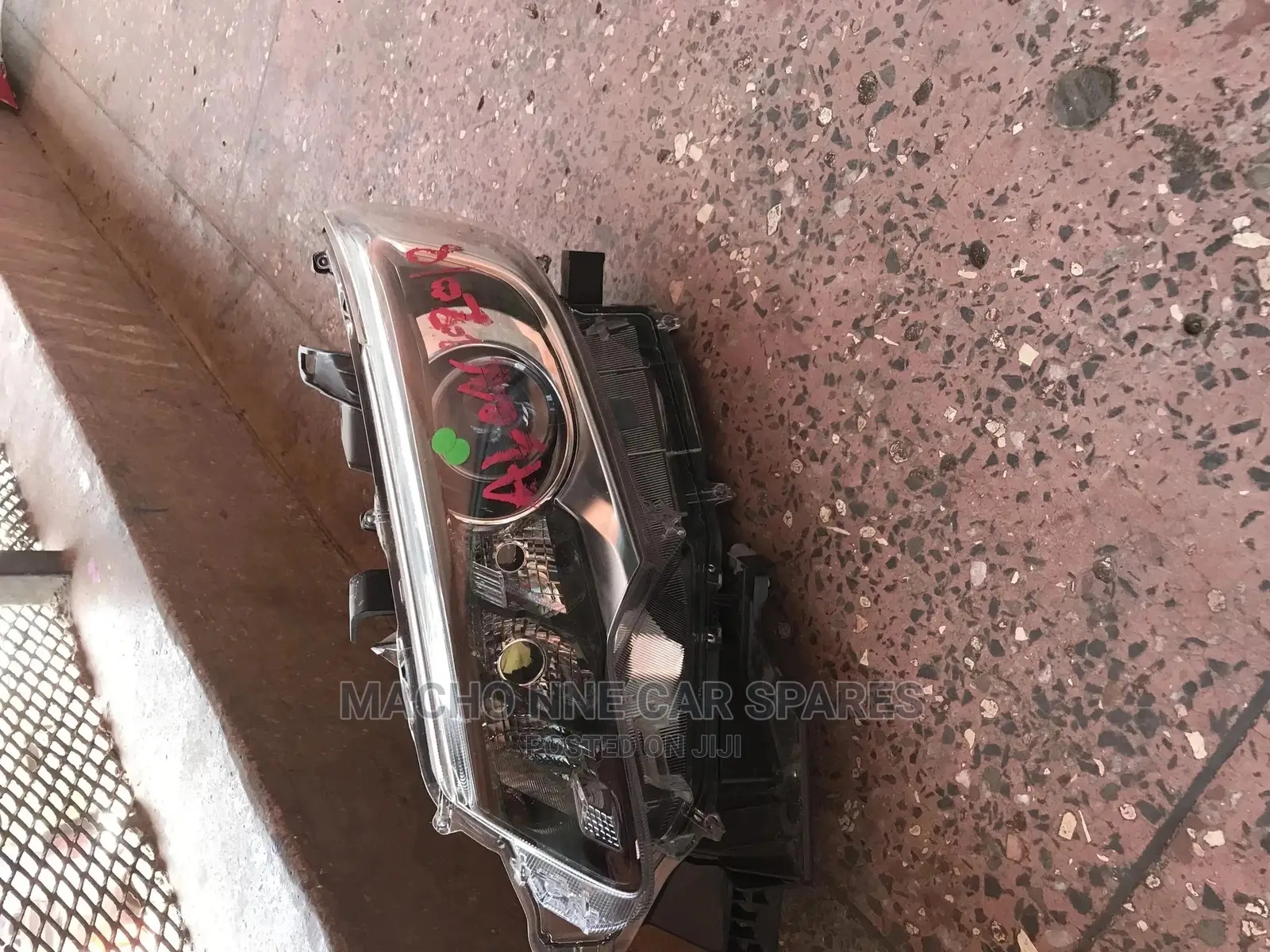 Toyota Premio 2018 270 Headlight