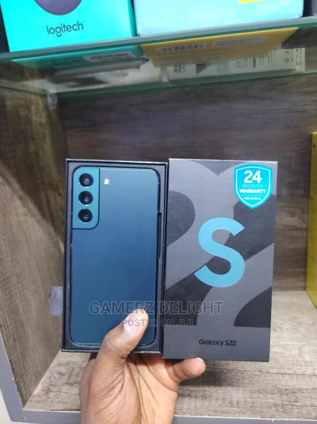 Samsung Galaxy S22 5G 256 GB Blue - main view