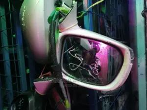 Toyota Crown 2011 Side Mirror