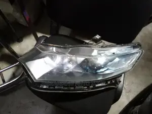 Honda Insight Headlight.Xenon.