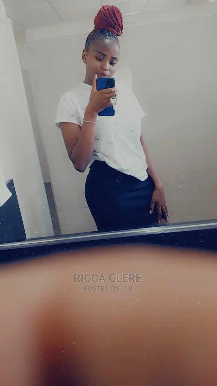 Receptionist