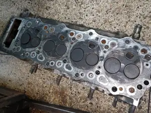 Cylinder Head 4M40