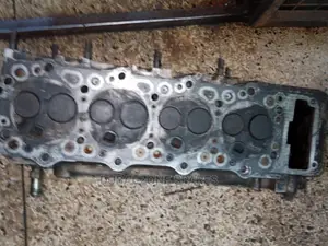 Cylinder Head 4M40