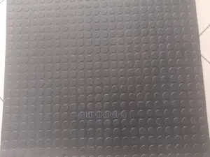 Round Studded Rubber Mat .