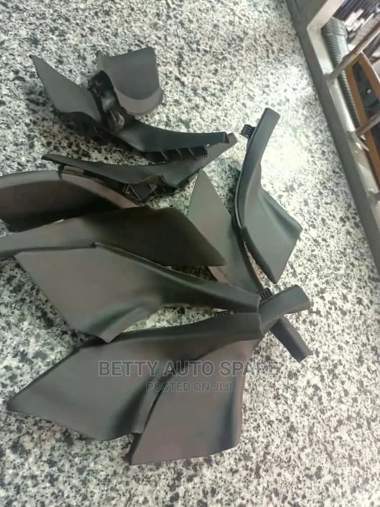 Prado 150 Windscreen Finisher