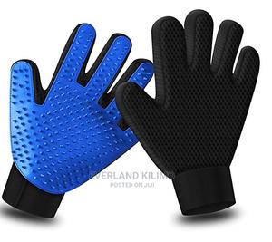 Pet Hand Grooming Glove - thumbnail 2