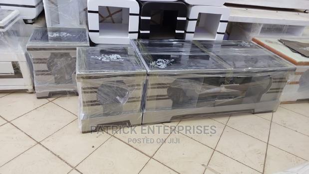Morden Coffee Table With 2 Stools