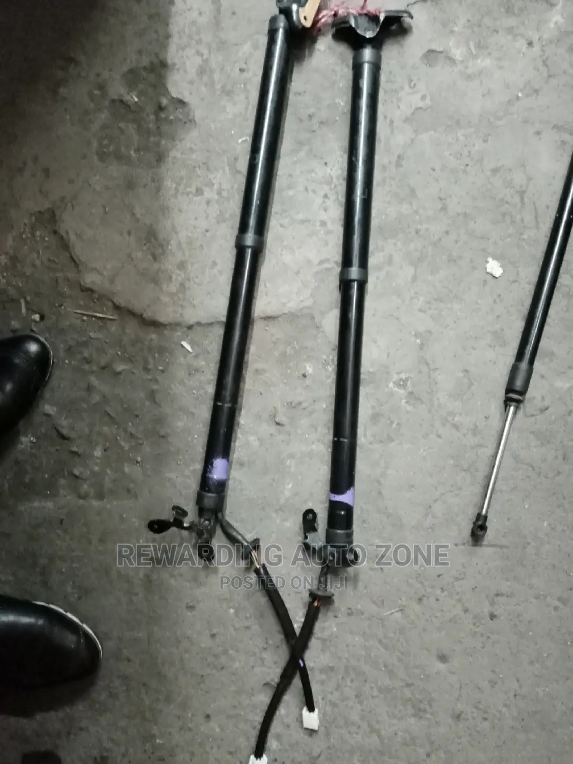 Harrier 2015 Shock Boots.Electric