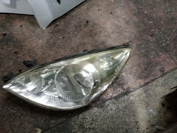 Nissan Note 2010 Model.Headlights - thumbnail 2