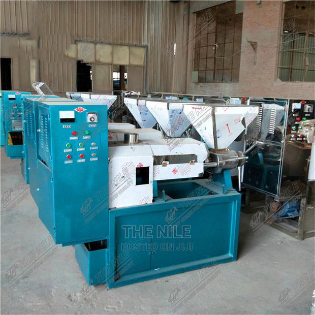 New Sesame Peanut Rapeseed Oil Press Oil Milling - main view