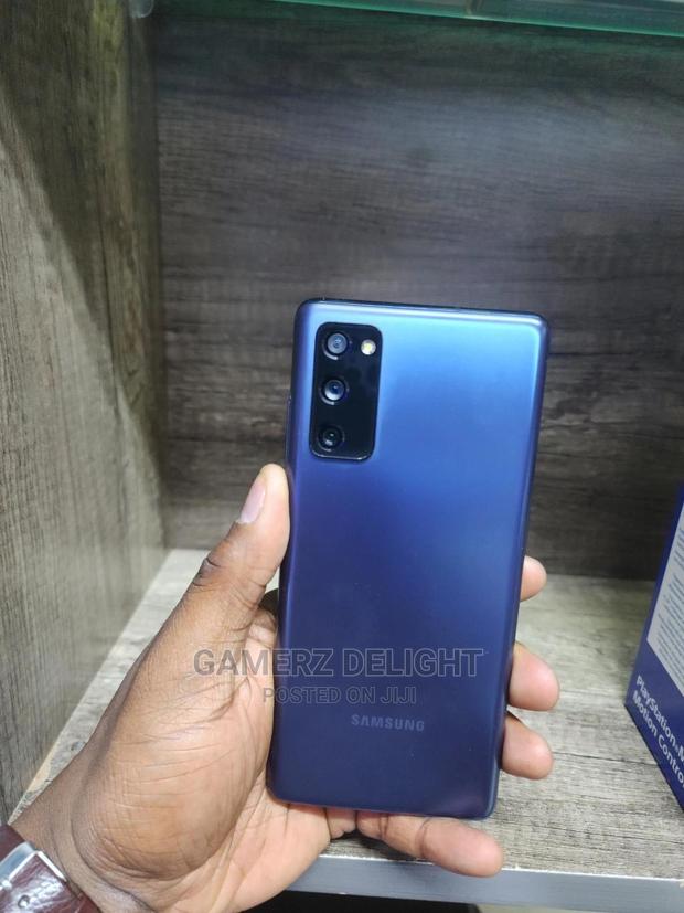 Samsung Galaxy S20 FE 128 GB Blue - main view