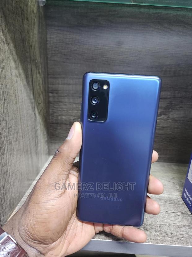 Samsung Galaxy S20 FE 128 GB Blue - thumbnail 2