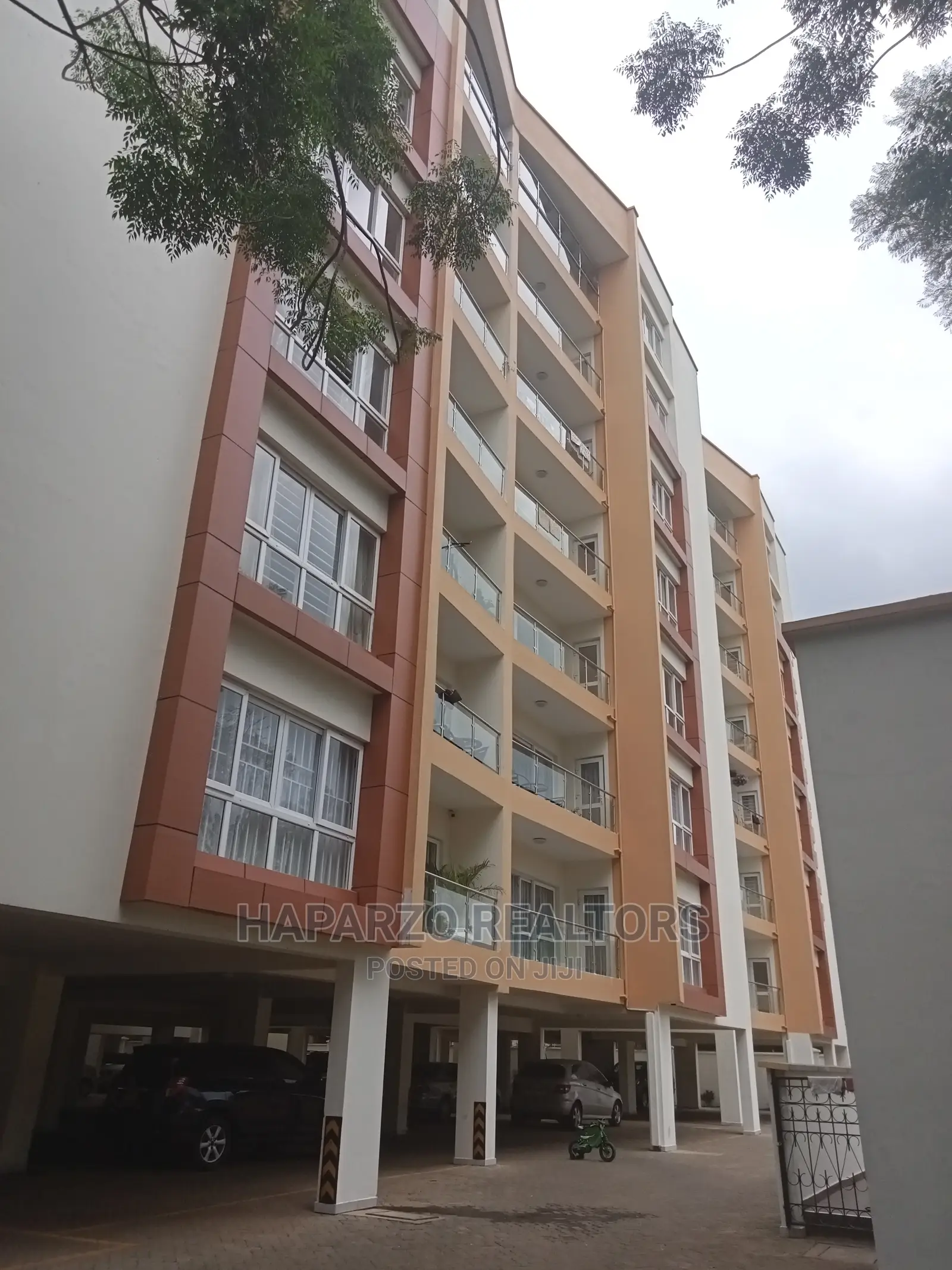 3bdrm Apartment in Westlands, Raphta Road Area for rent