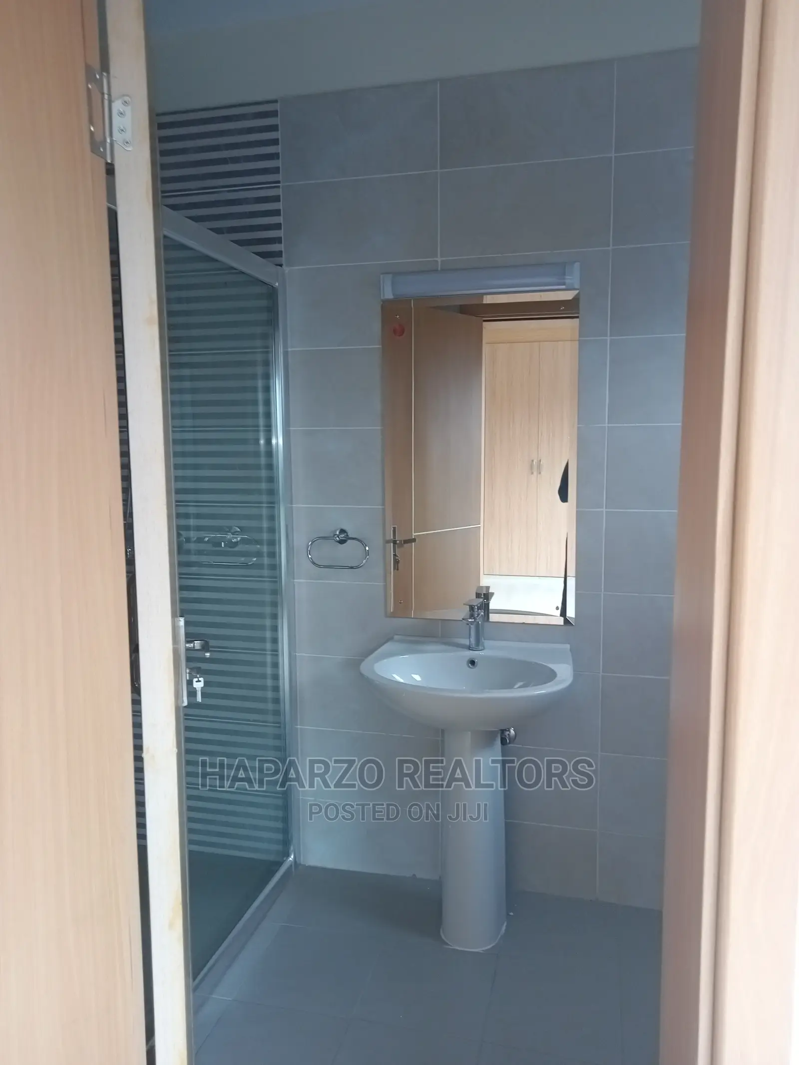 3bdrm Apartment in Westlands, Raphta Road Area for rent