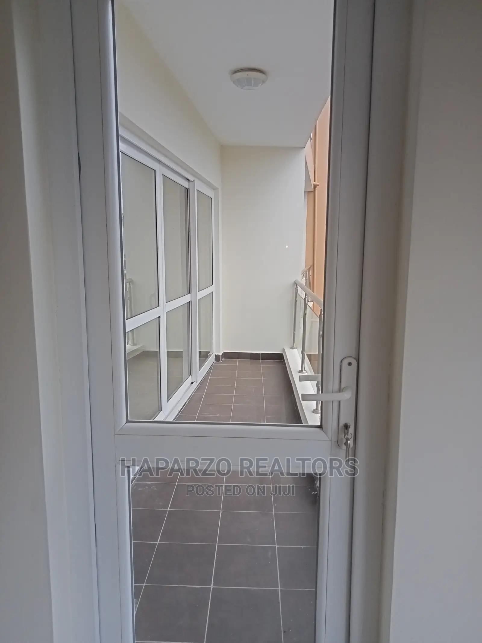 3bdrm Apartment in Westlands, Raphta Road Area for rent