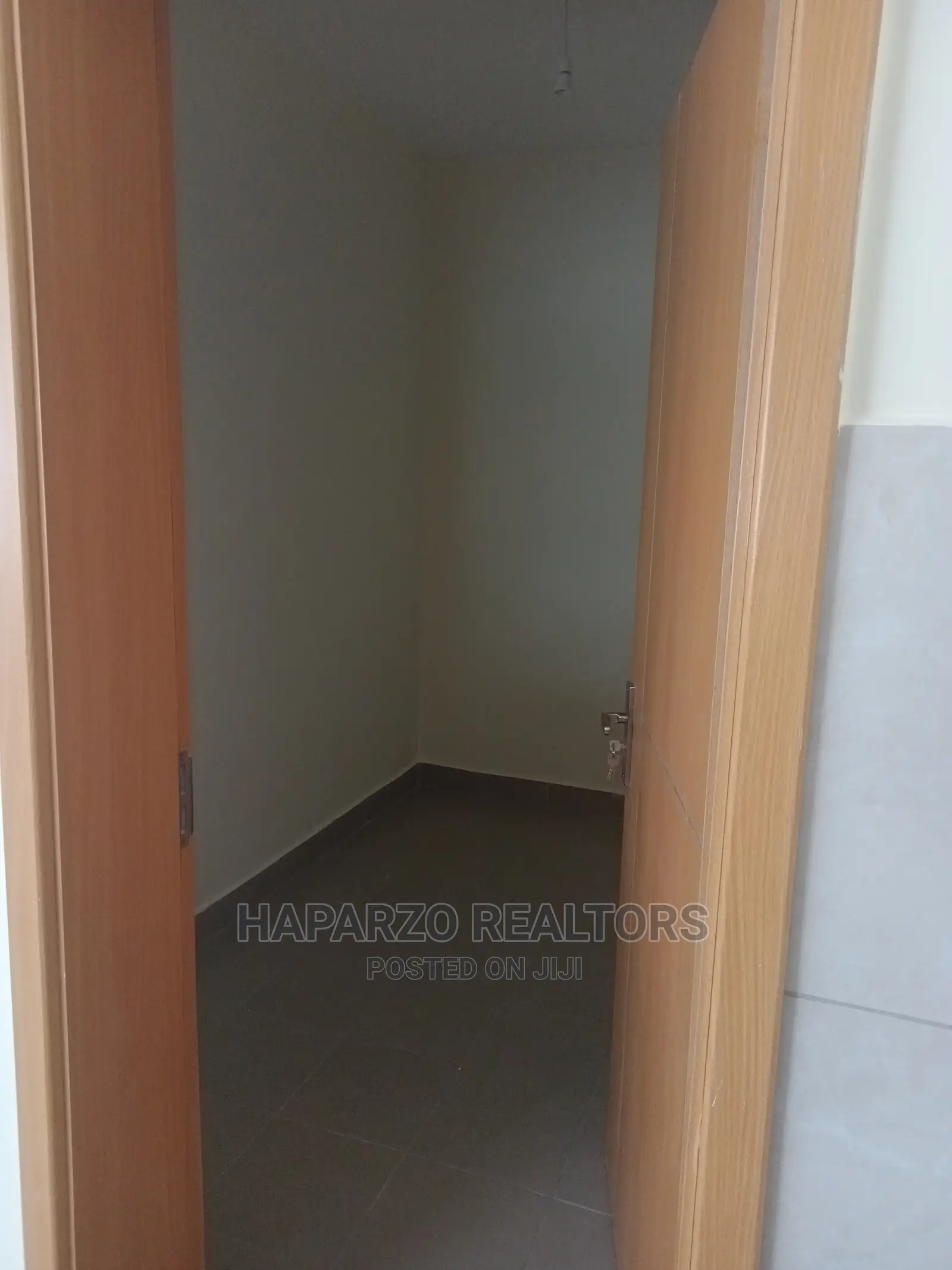 3bdrm Apartment in Westlands, Raphta Road Area for rent