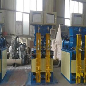 Pneumatic Lime Powder Packing Machine - thumbnail 2