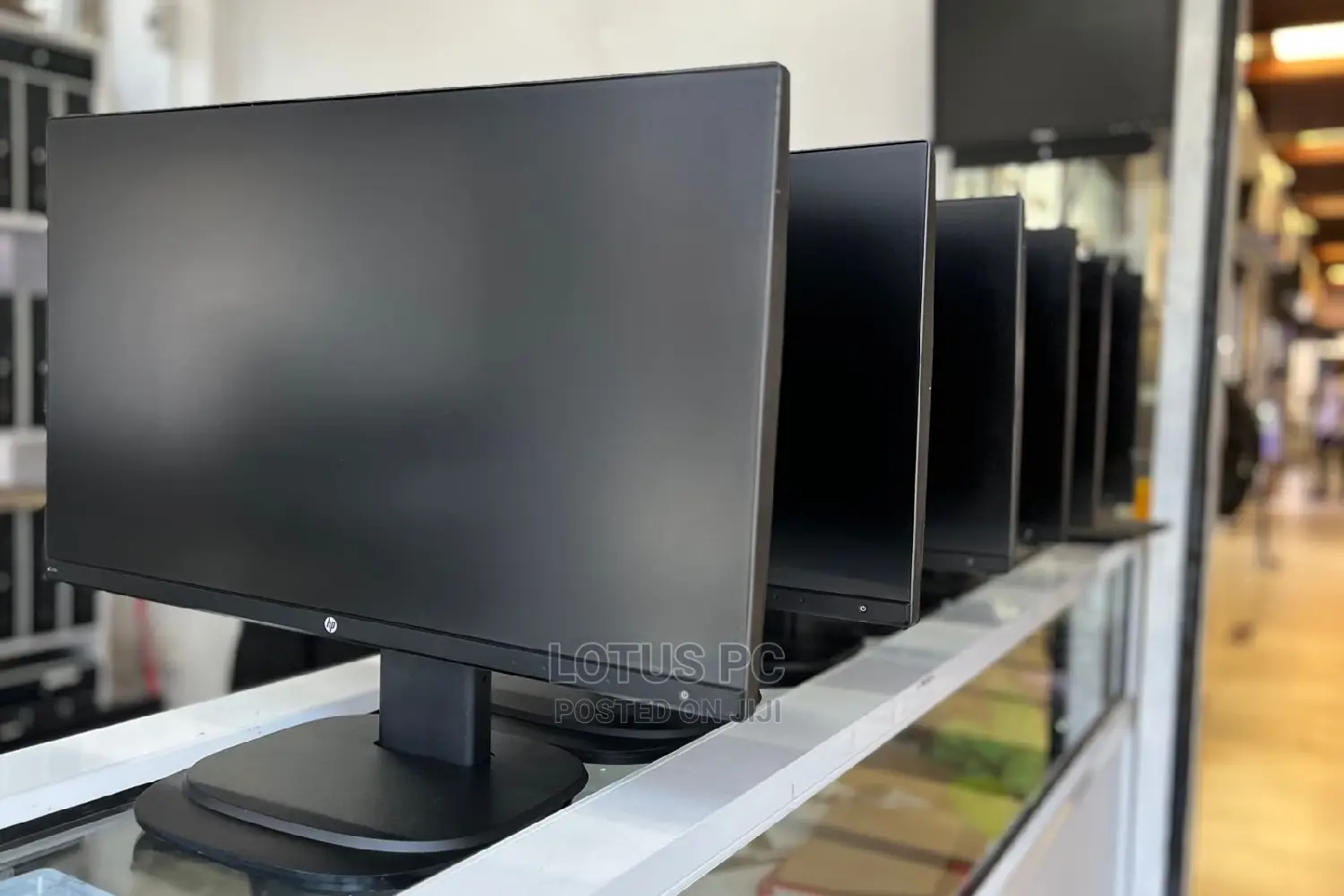 Hp Edge to Edge Monitors