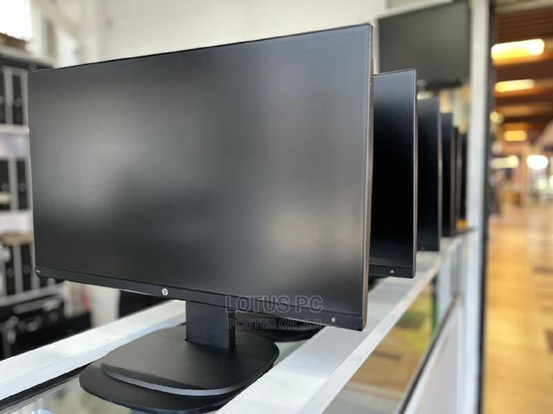 Hp Edge to Edge Monitors - main view