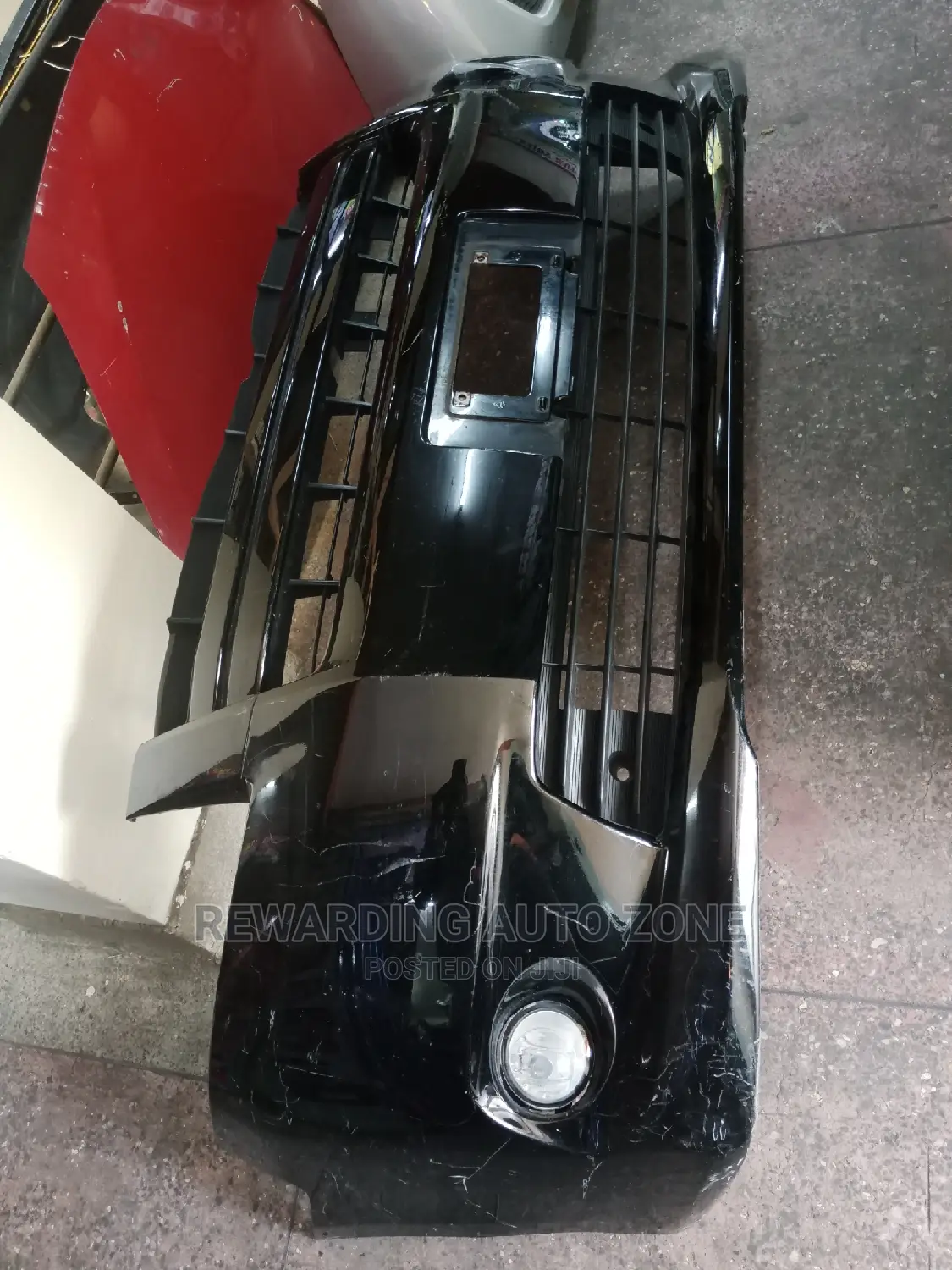 Noah 2008 Front Bumper Complete With Foglights