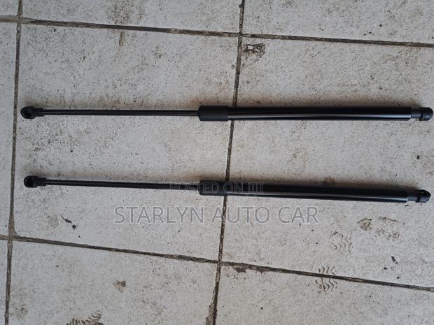 Bonnet Shock Crown